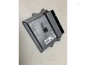 Gebruikte Computer Motormanagement Renault Clio IV Estate/Grandtour (7R) 0.9 Energy TCE 12V Prijs € 100,00 Margeregeling aangeboden door Autodemontage van de Laar