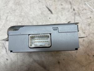 Gebruikte DC/DC converter Citroen C-Zero 16 kWh Prijs € 50,00 Margeregeling aangeboden door Autodemontage van de Laar