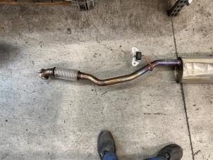 Gebruikte Uitlaat Middendemper Fiat Panda/Pandina (312) 1.0 Hybrid Prijs € 75,00 Margeregeling aangeboden door Autodemontage van de Laar