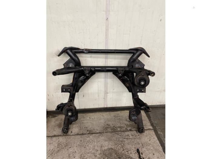 Gebruikte Subframe BMW X5 (E53) 4.4 V8 32V Prijs € 125,00 Margeregeling aangeboden door Autodemontage van de Laar