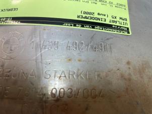 Gebruikte Uitlaat Einddemper BMW X5 (E53) 4.4 V8 32V Prijs € 50,00 Margeregeling aangeboden door Autodemontage van de Laar