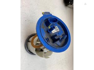 Gebruikte Benzinepomp Skoda Octavia Combi (5EAC) 1.0 TSI 12V Prijs € 75,00 Margeregeling aangeboden door Autodemontage van de Laar