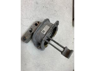 Gebruikte Motorrubber Skoda Octavia Combi (5EAC) 1.0 TSI 12V Prijs € 35,00 Margeregeling aangeboden door Autodemontage van de Laar