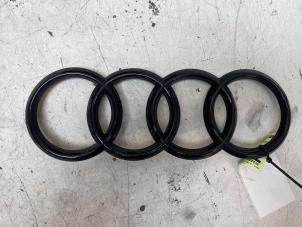 Nieuwe Embleem Audi RS 6 Avant (C7) Prijs € 24,20 Inclusief btw aangeboden door Autodemontage van de Laar