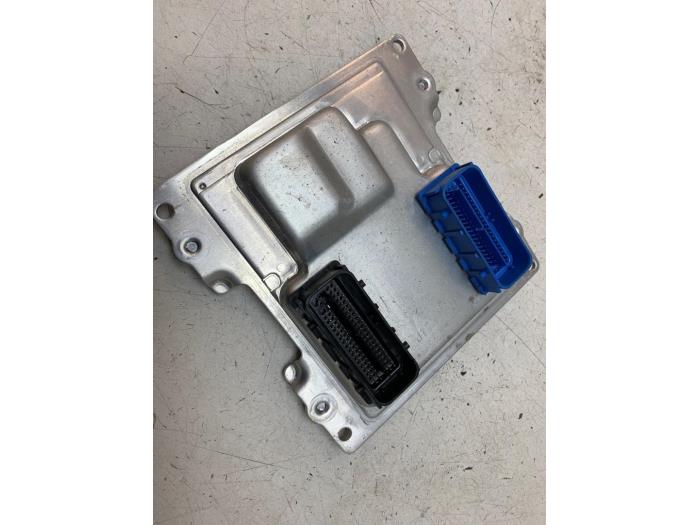 Gebruikte Computer Motormanagement Opel Karl 1.0 12V Prijs € 100,00 Margeregeling aangeboden door Autodemontage van de Laar