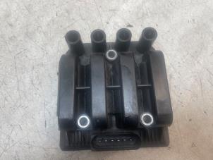 Gebruikte Bobine Volkswagen Golf IV (1J1) 2.0 Prijs € 25,00 Margeregeling aangeboden door Autodemontage van de Laar