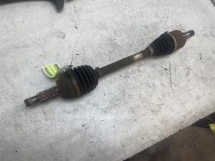 Gebruikte Steekas links-voor Ford Fiesta 6 (JA8) 1.25 16V Prijs € 50,00 Margeregeling aangeboden door Autodemontage van de Laar