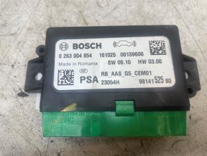 Gebruikte Module PDC Peugeot 308 SW (L4/L9/LC/LJ/LR) 1.2 12V e-THP PureTech 110 Prijs € 25,00 Margeregeling aangeboden door Autodemontage van de Laar