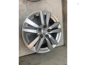 Gebruikte Velg Peugeot 308 SW (L4/L9/LC/LJ/LR) 1.2 12V e-THP PureTech 110 Prijs € 75,00 Margeregeling aangeboden door Autodemontage van de Laar