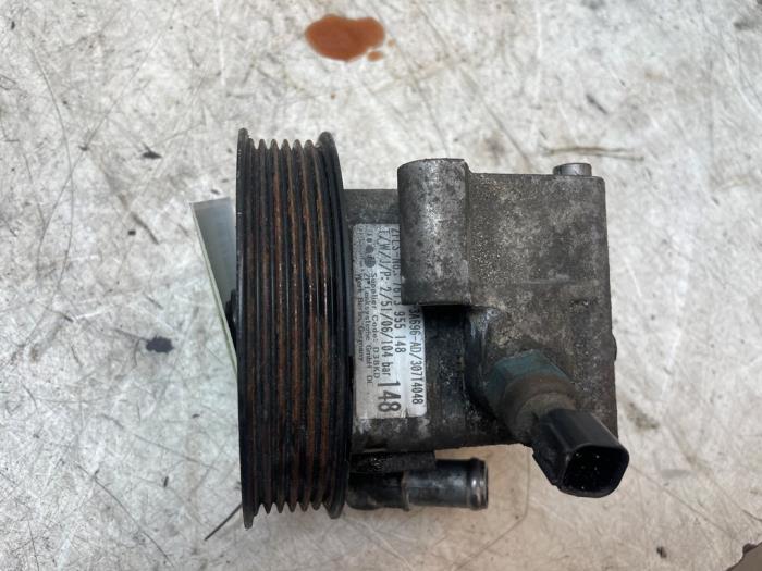 Gebruikte Pomp Servo Volvo C30 (EK/MK) 1.6 16V Prijs € 100,00 Margeregeling aangeboden door Autodemontage van de Laar