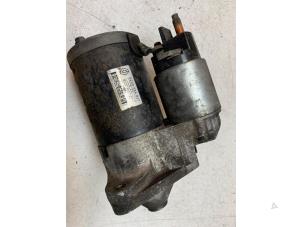 Gebruikte Startmotor Renault Clio III (BR/CR) 1.4 16V Prijs € 35,00 Margeregeling aangeboden door Autodemontage van de Laar