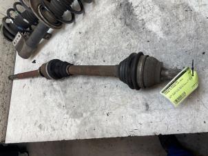 Gebruikte Aandrijfas rechts-voor Citroen C4 Picasso (UD/UE/UF) 1.6 16V VTi 120 Prijs € 50,00 Margeregeling aangeboden door Autodemontage van de Laar