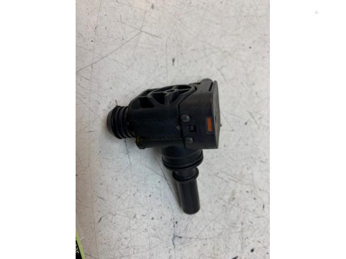 Gebruikte Sensor Remassistent Opel Corsa F (UB/UH/UP) Electric, Corsa-e 50kWh Prijs € 15,00 Margeregeling aangeboden door Autodemontage van de Laar