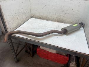 Gebruikte Uitlaat Middendemper Kia Stonic (YB) 1.0i T-GDi 12V Eco-Dynamics+ Prijs € 50,00 Margeregeling aangeboden door Autodemontage van de Laar