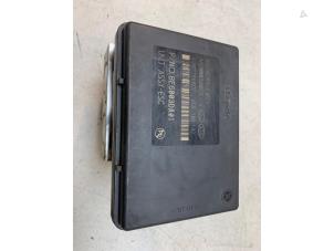 Gebruikte ABS Pomp Kia Stonic (YB) 1.0i T-GDi 12V Eco-Dynamics+ Prijs € 200,00 Margeregeling aangeboden door Autodemontage van de Laar