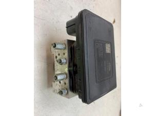 Gebruikte ABS Pomp Mazda 2 (DJ/DL) 1.5 SkyActiv-G 90 Prijs € 200,00 Margeregeling aangeboden door Autodemontage van de Laar