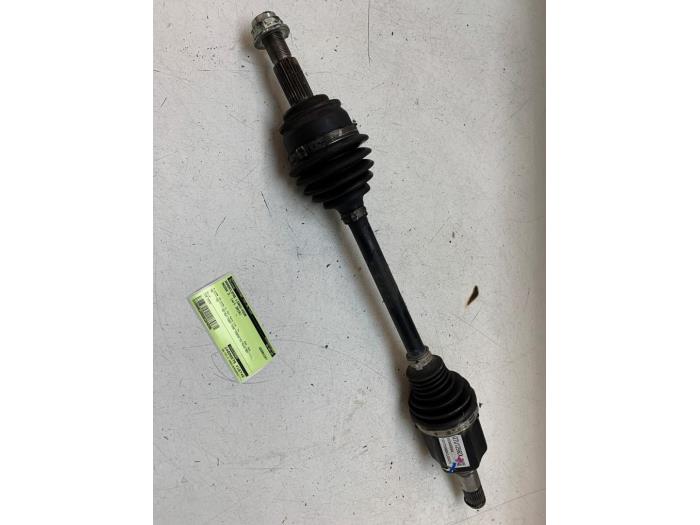 Gebruikte Steekas links-voor Mazda 2 (DJ/DL) 1.5 SkyActiv-G 90 Prijs € 100,00 Margeregeling aangeboden door Autodemontage van de Laar