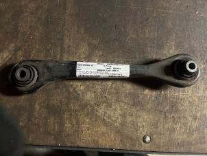 Gebruikte Reactiestang links-achter Volkswagen Golf V (1K1) 1.9 TDI Prijs € 35,00 Margeregeling aangeboden door Autodemontage van de Laar