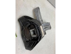 Gebruikte Motorrubber Renault Megane IV Estate (RFBK) 1.5 Energy dCi 110 Prijs op aanvraag aangeboden door Autodemontage van de Laar