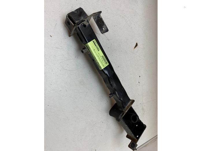 Gebruikte Subframe Renault Megane IV Estate (RFBK) 1.5 Energy dCi 110 Prijs op aanvraag aangeboden door Autodemontage van de Laar