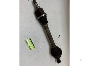 Gebruikte Steekas links-voor Peugeot Partner (GC/GF/GG/GJ/GK) 1.6 HDI 75 Phase 2 Prijs € 70,00 Margeregeling aangeboden door Autodemontage van de Laar