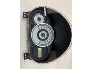 Gebruikte Kilometerteller KM Mazda 2 (DE) 1.3 16V S-VT Prijs € 50,00 Margeregeling aangeboden door Autodemontage van de Laar