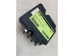 Gebruikte ABS Pomp Mercedes A (W176) 1.6 A-180 16V Prijs € 85,00 Margeregeling aangeboden door Autodemontage van de Laar