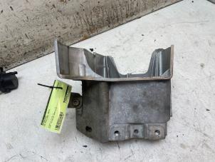 Gebruikte Motorrubber Volkswagen Polo VI (AW1) 1.0 TSI 12V Prijs € 30,00 Margeregeling aangeboden door Autodemontage van de Laar