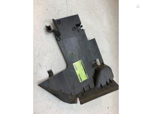 Gebruikte Windtunnel Renault Kangoo Express (FW) ZE Prijs € 15,00 Margeregeling aangeboden door Autodemontage van de Laar