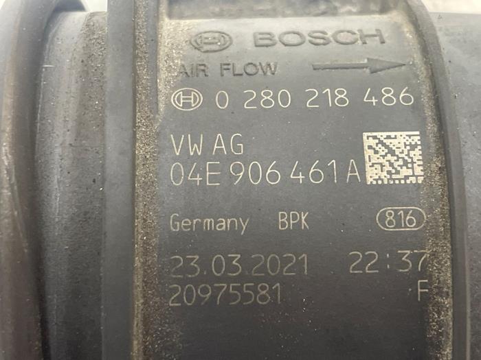 Gebruikte Luchtmassameter Volkswagen Transporter T6 2.0 TDI 150 Prijs € 60,00 Margeregeling aangeboden door Autodemontage van de Laar