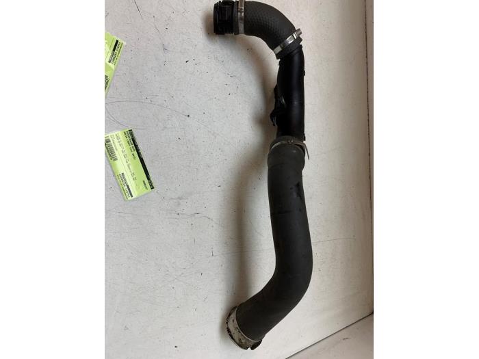 Gebruikte Intercooler Buis Dacia Lodgy (JS/SD0J) 1.2 TCE 16V Prijs € 50,00 Margeregeling aangeboden door Autodemontage van de Laar
