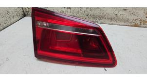 Gebruikte Achterlicht links Volkswagen Golf Sportsvan (AUVS) 1.2 TSI 16V BlueMOTION Prijs € 40,00 Margeregeling aangeboden door Autodemontage van de Laar