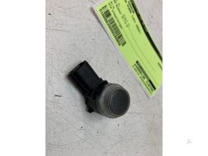 Gebruikte Sensor PDC Ford Puma 1.0 Ti-VCT EcoBoost mHEV 12V Prijs € 20,00 Margeregeling aangeboden door Autodemontage van de Laar