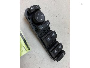 Gebruikte Combischakelaar ramen Renault Grand Scénic III (JZ) 1.4 16V TCe 130 Prijs € 35,00 Margeregeling aangeboden door Autodemontage van de Laar