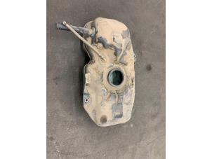Gebruikte Brandstoftank Mitsubishi Space Star (A0) 1.2 12V Prijs € 80,00 Margeregeling aangeboden door Autodemontage van de Laar