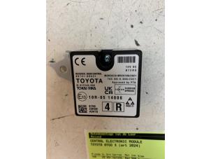 Gebruikte Central electronic module Toyota Aygo X 1.0 12V VVT-i Prijs € 50,00 Margeregeling aangeboden door Autodemontage van de Laar