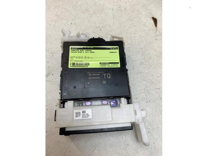 Gebruikte Computer Body Control Toyota Aygo X 1.0 12V VVT-i Prijs € 190,00 Margeregeling aangeboden door Autodemontage van de Laar