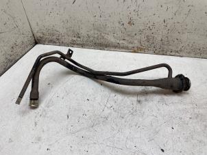 Gebruikte Vulpijp Brandstoftank Mitsubishi Space Star (A0) 1.2 12V Prijs € 35,00 Margeregeling aangeboden door Autodemontage van de Laar