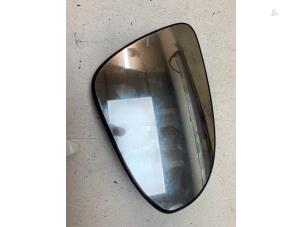 Gebruikte Spiegelglas rechts Toyota Aygo X 1.0 12V VVT-i Prijs € 50,00 Margeregeling aangeboden door Autodemontage van de Laar