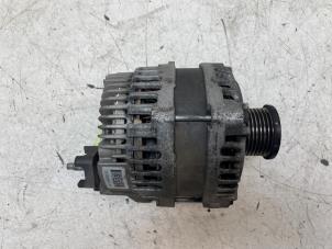 Gebruikte Dynamo Renault Megane III Grandtour (KZ) 1.4 16V TCe 130 Prijs € 50,00 Margeregeling aangeboden door Autodemontage van de Laar