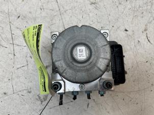 Gebruikte ABS Pomp BMW 1 serie (F20) 114d 1.5 12V TwinPower Prijs € 125,00 Margeregeling aangeboden door Autodemontage van de Laar