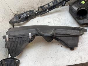 Gebruikte Luchtfilterhuis BMW 1 serie (F20) 114d 1.5 12V TwinPower Prijs € 50,00 Margeregeling aangeboden door Autodemontage van de Laar
