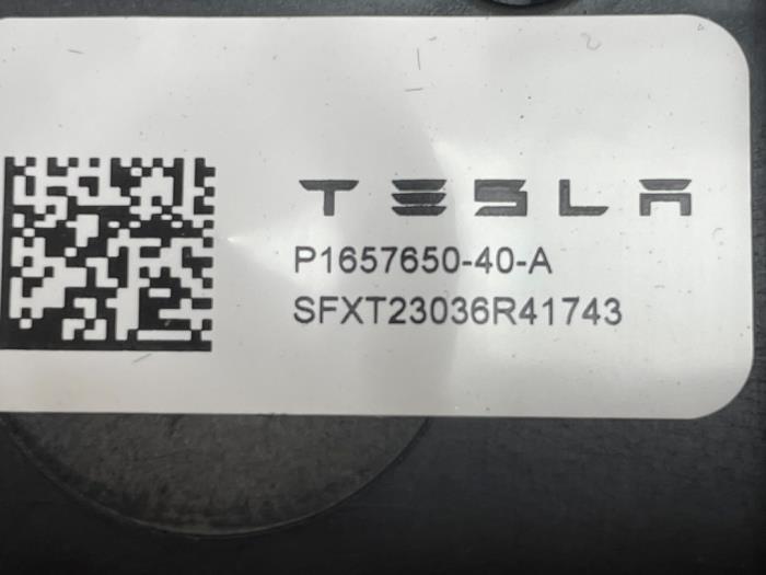 Gebruikte BCM Tesla Model Y (5YJY) Long Range,Performance Prijs € 181,50 Inclusief btw aangeboden door Autodemontage van de Laar