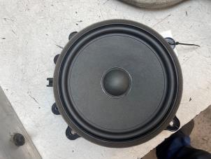 Gebruikte Luidspreker Tesla Model Y (5YJY) Long Range,Performance Prijs € 60,50 Inclusief btw aangeboden door Autodemontage van de Laar