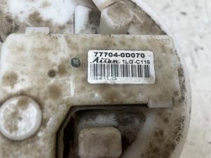 Gebruikte Benzinepomp Toyota Yaris III (P13) 1.33 16V Dual VVT-I Prijs € 50,00 Margeregeling aangeboden door Autodemontage van de Laar