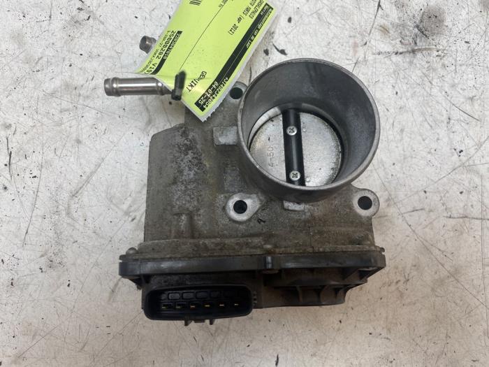 Gebruikte Gasklephuis Toyota Yaris III (P13) 1.33 16V Dual VVT-I Prijs € 60,00 Margeregeling aangeboden door Autodemontage van de Laar