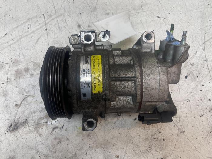 Gebruikte Aircopomp Peugeot 5008 I (0A/0E) 1.6 THP 16V Prijs € 100,00 Margeregeling aangeboden door Autodemontage van de Laar