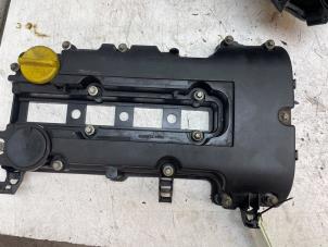 Gebruikte Kleppendeksel Opel Corsa D 1.2 16V Prijs € 70,00 Margeregeling aangeboden door Autodemontage van de Laar