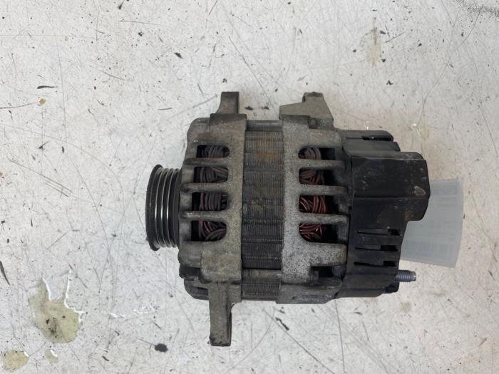 Gebruikte Dynamo Hyundai i10 (F5) 1.1i 12V Prijs € 50,00 Margeregeling aangeboden door Autodemontage van de Laar