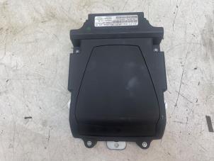 Gebruikte Head-up display Peugeot 3008 I (0U/HU) 1.6 16V THP 155 Prijs op aanvraag aangeboden door Autodemontage van de Laar